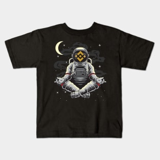 Astronaut Yoga Binance BNB Coin To The Moon Crypto Token Cryptocurrency Wallet Birthday Gift For Men Women Kids Kids T-Shirt